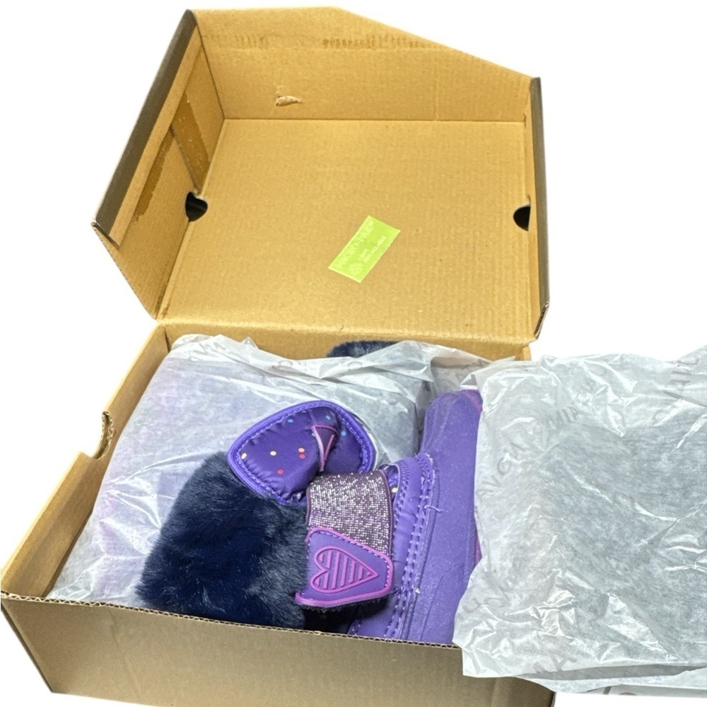 Kids Purple and Blue Winter Boots with Heart Detail | Size 7 - Picture 9 of 9